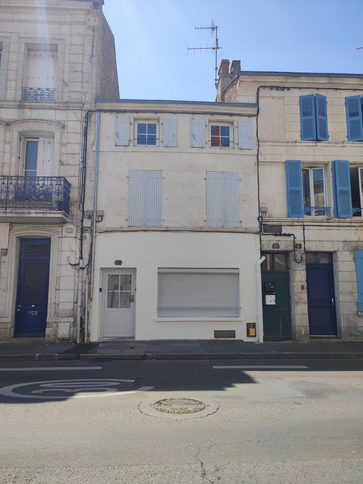 L'Escale Niortaise - Centre-Ville - 10Mn Gare - Wifi - Netflix Exterior photo