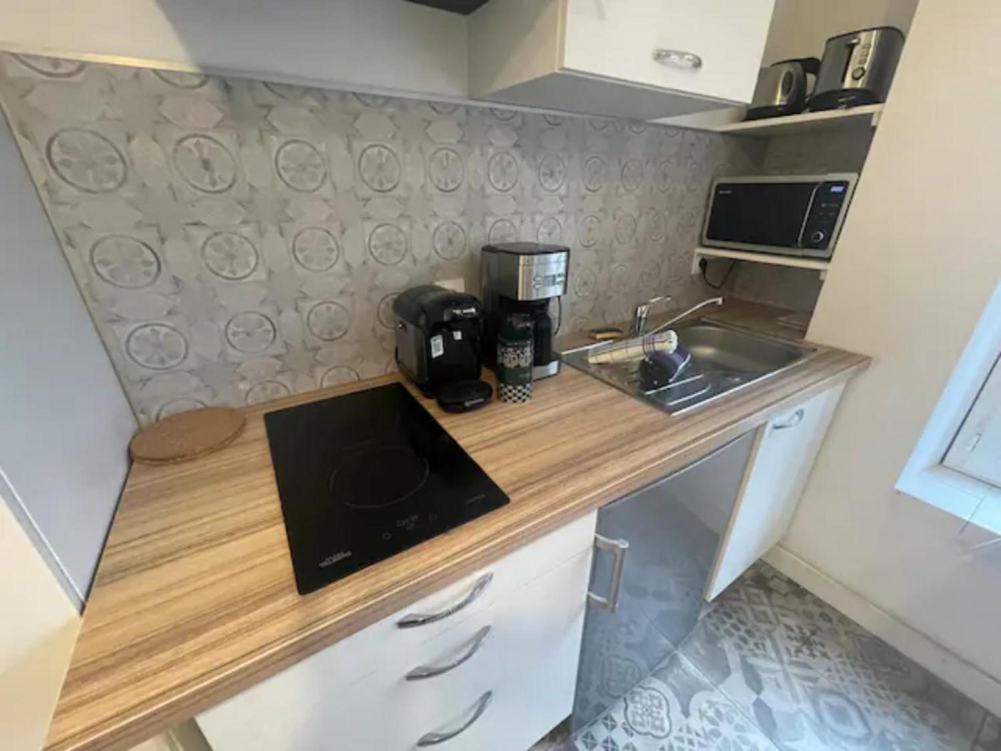 L'Escale Niortaise - Centre-Ville - 10Mn Gare - Wifi - Netflix Room photo